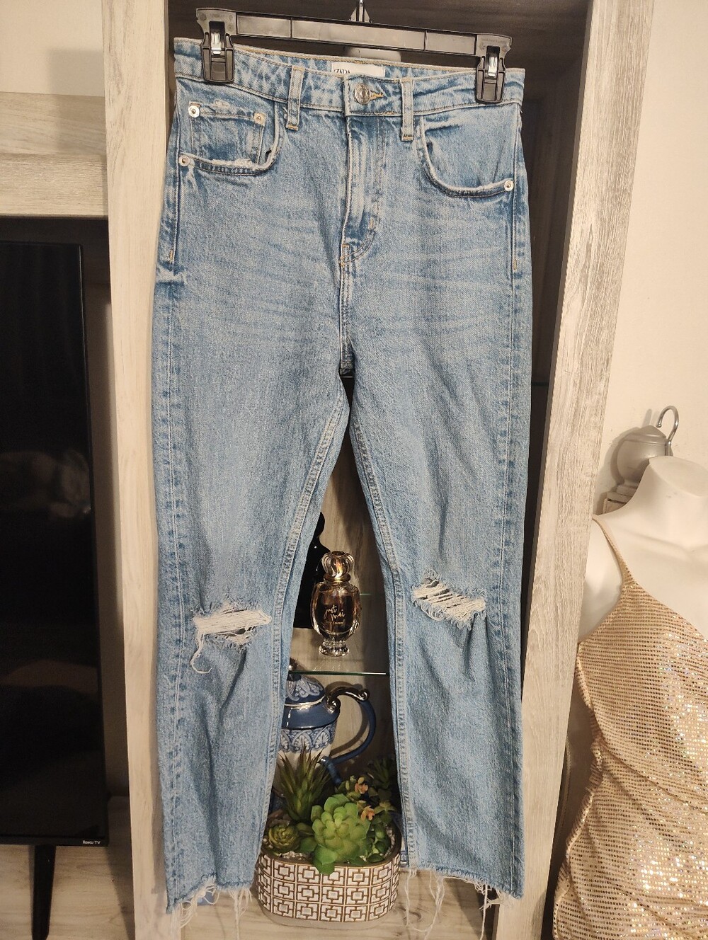 Zara Light Blue Distressed Ankle Crop Jeans SZ4 Good Condition